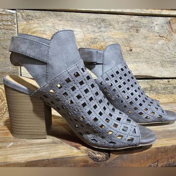 Maurices Boots Womens 8M Jordan‎ Peep Toe Ankle Bootie Block Heels 53276 - Picture 1 of 7